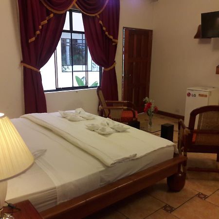 Amazon Green Hotel Iquitos Zewnętrze zdjęcie